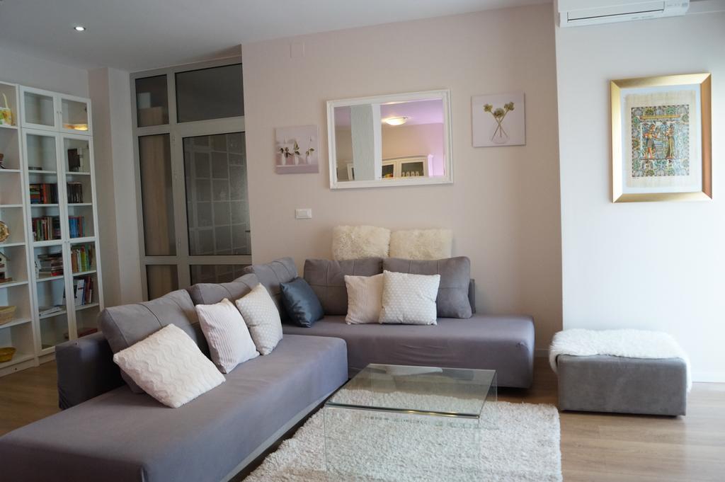 Apartments Mario With Private Parking Makarska Exterior photo